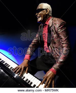 Ray Charles Genius And Friends